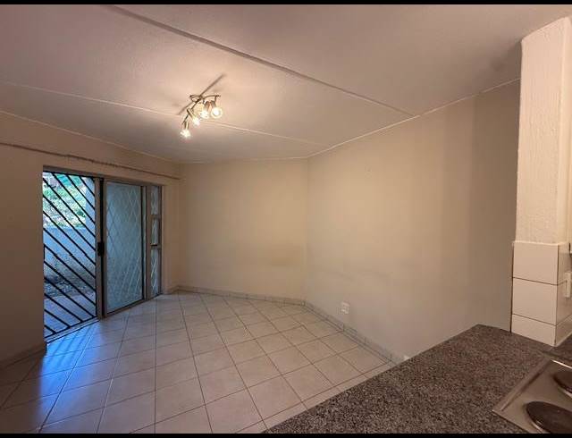 1 BEDROOM PROPERTY TO RENT IN BRYANSTON